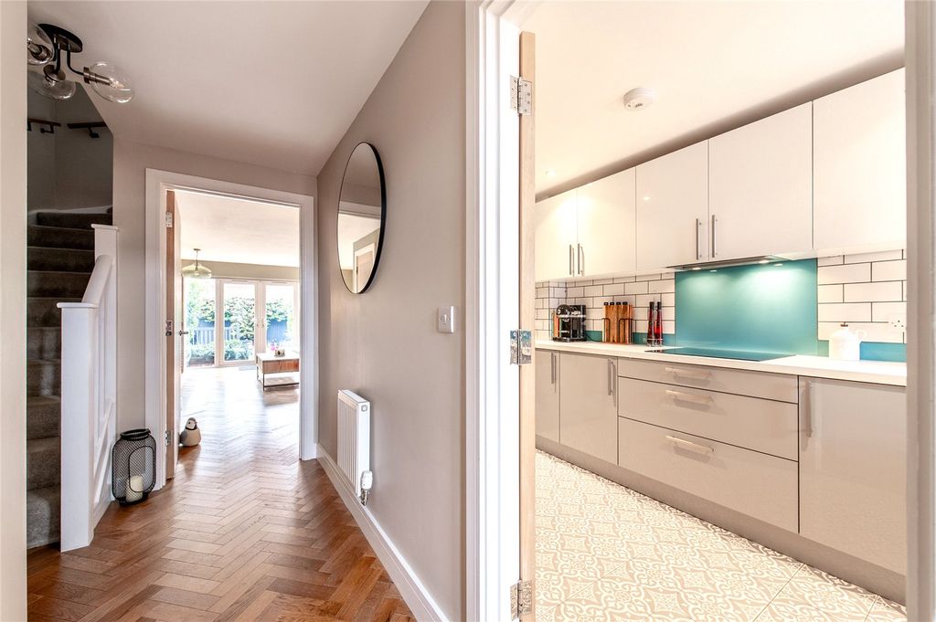 Property photo 3 of 22 Picture 3