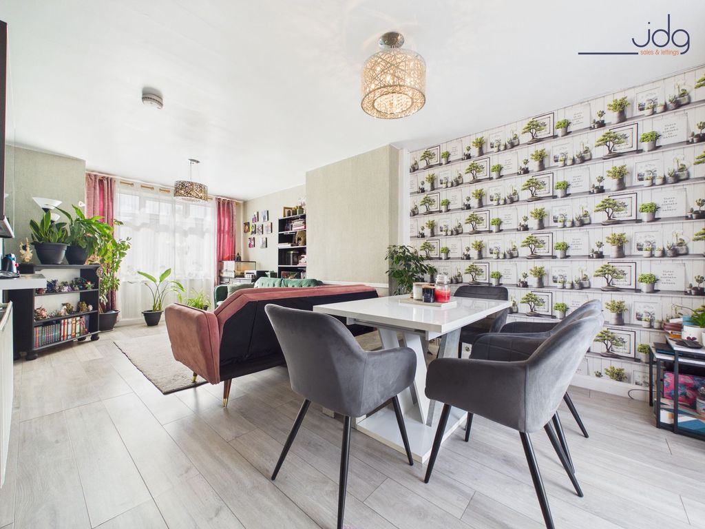 Property photo 3 of 12 Open Plan Living