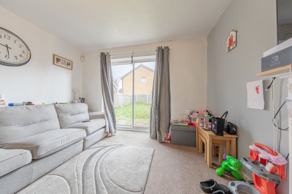 Property photo 3 of 16