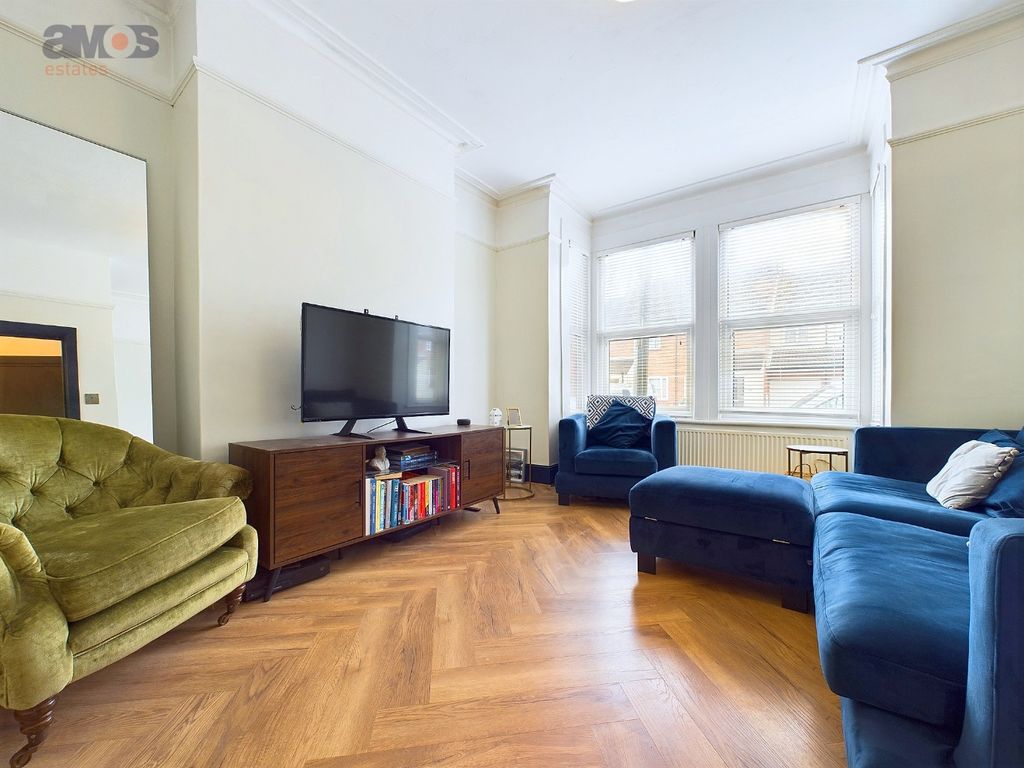 Property photo 3 of 15 3862196