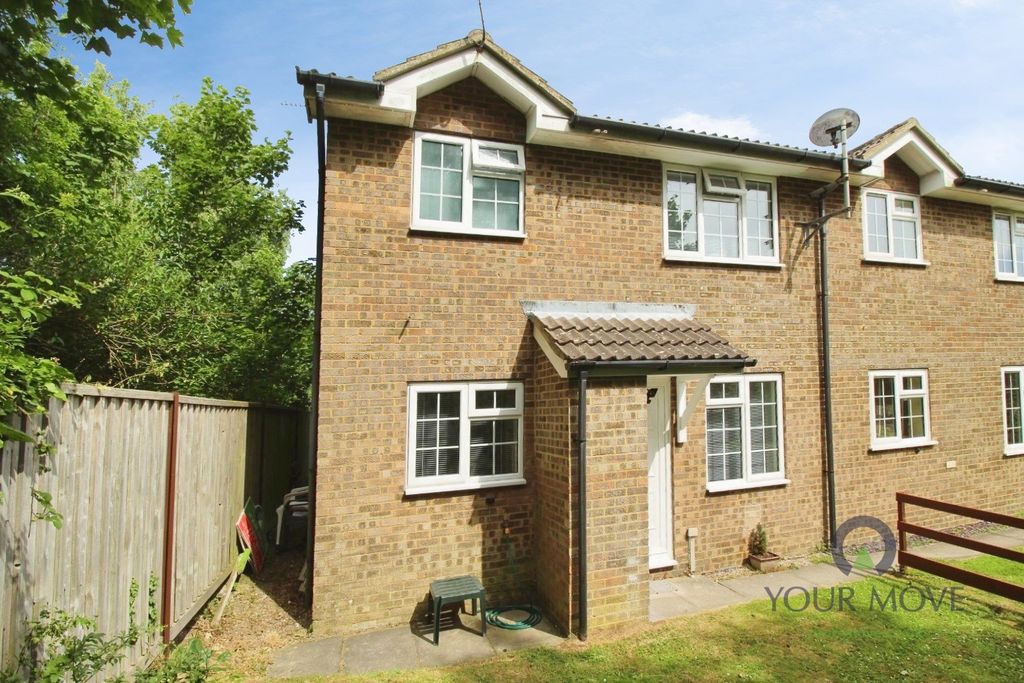 Property photo 1 of 8 Front