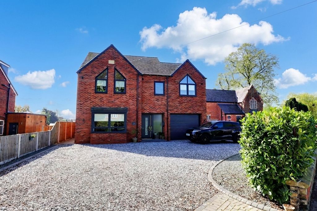 Property photo 2 of 37