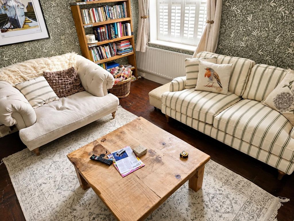Property photo 3 of 23 Living Room
