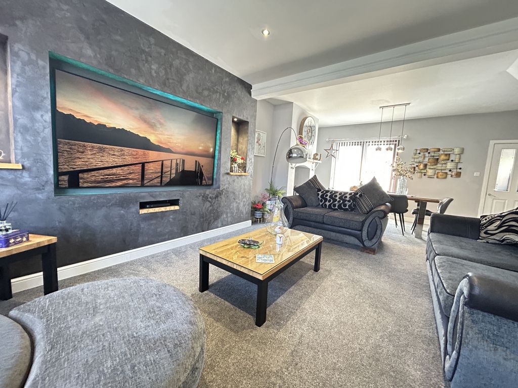 Property photo 2 of 16 Img_3276