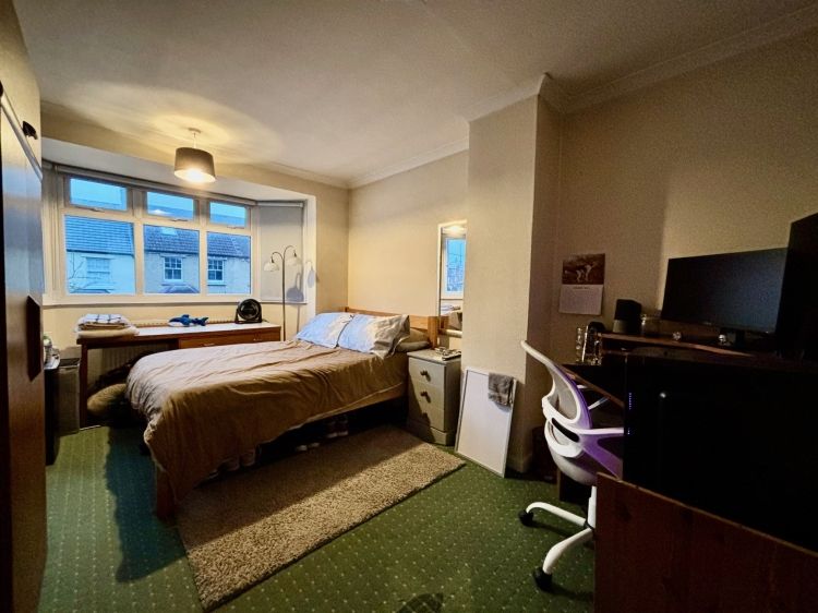 Property photo 2 of 8 Bedroom 2