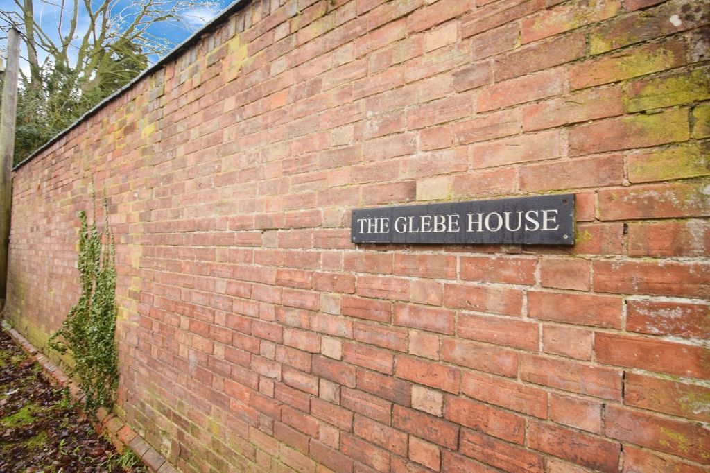 Property photo 2 of 58 Front