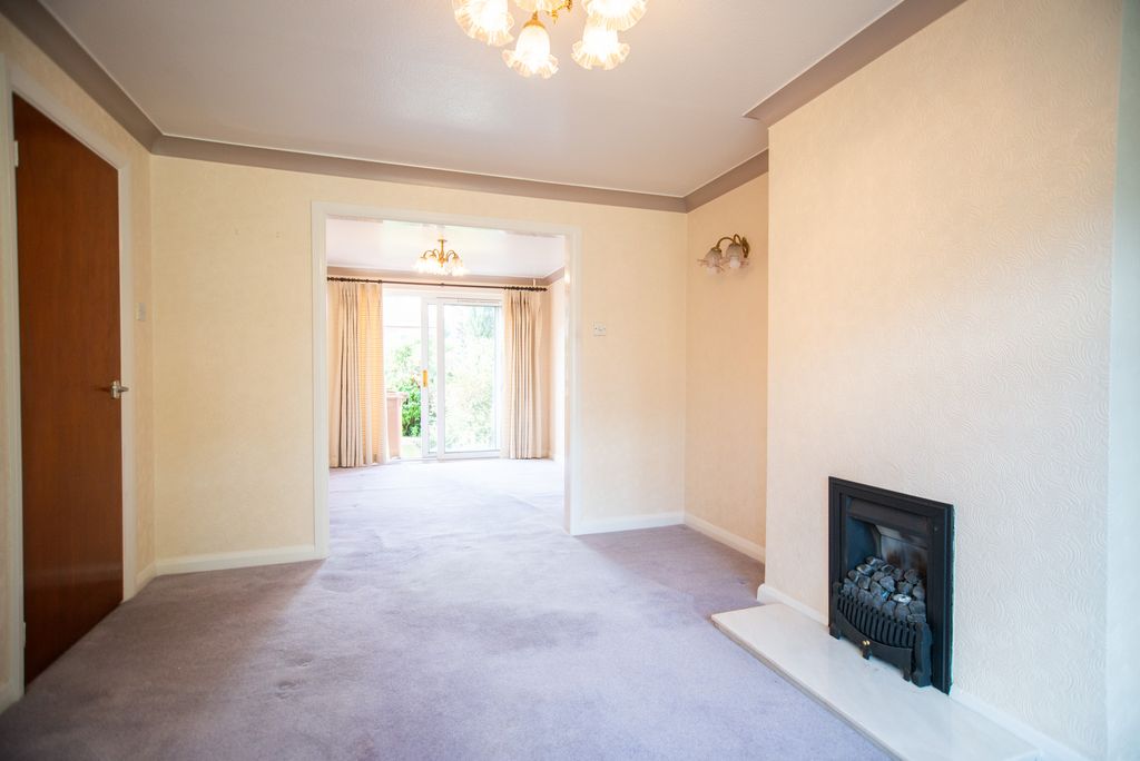 Property photo 3 of 16