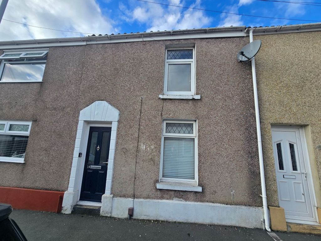 Property photo 1 of 7