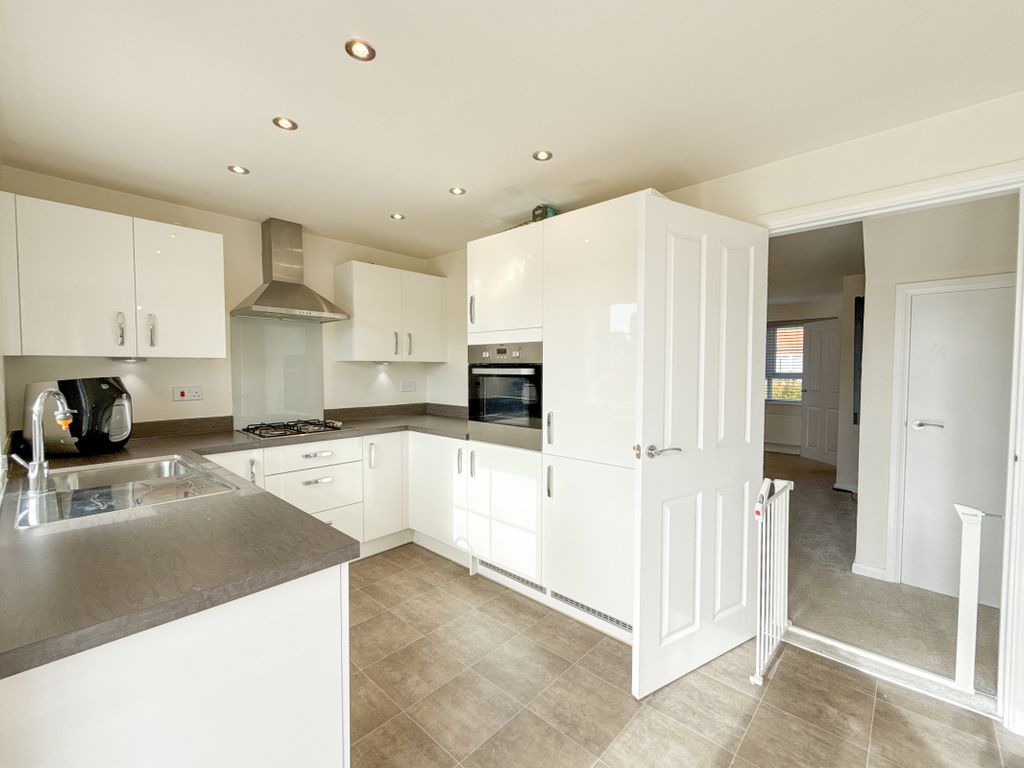 Property photo 2 of 30 Picture No. 46