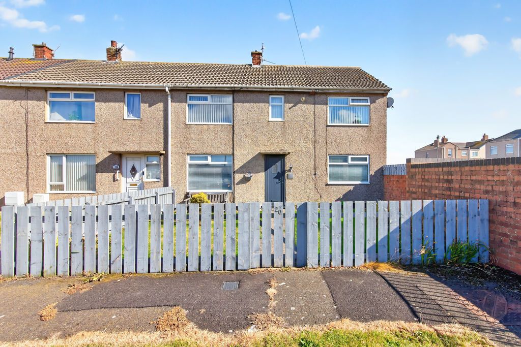 Property photo 1 of 16 Photo 8
