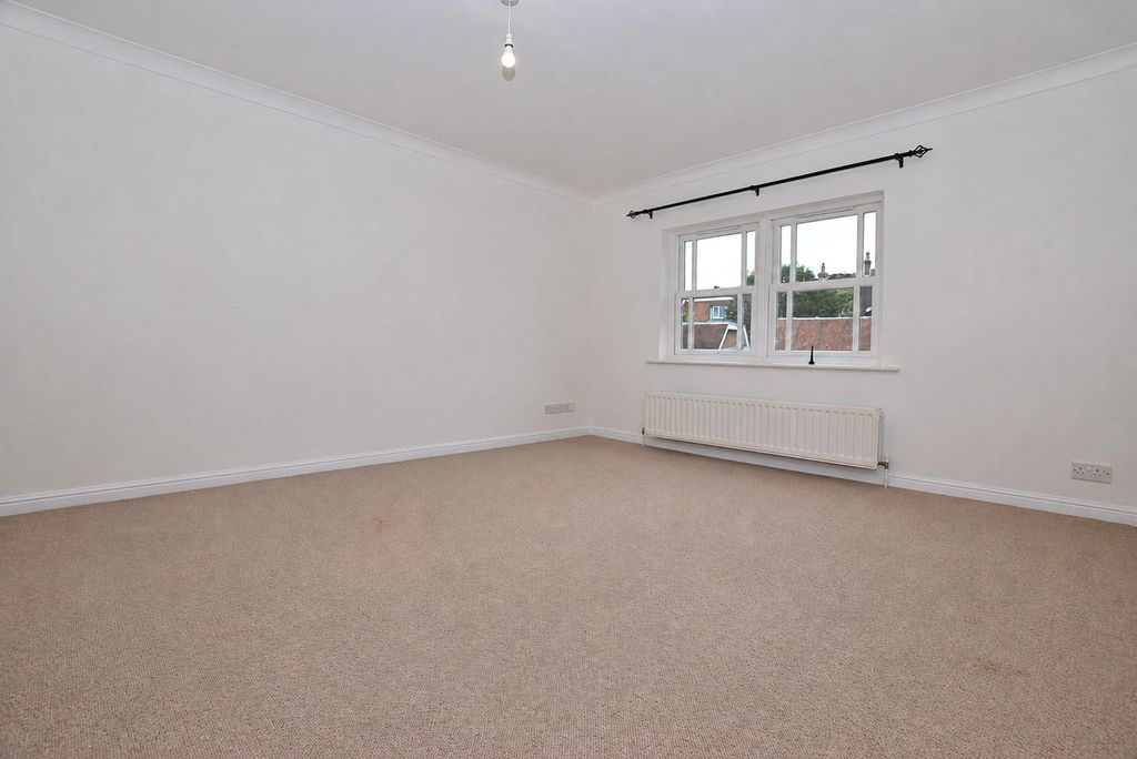 Property photo 3 of 6 Picture No. 04