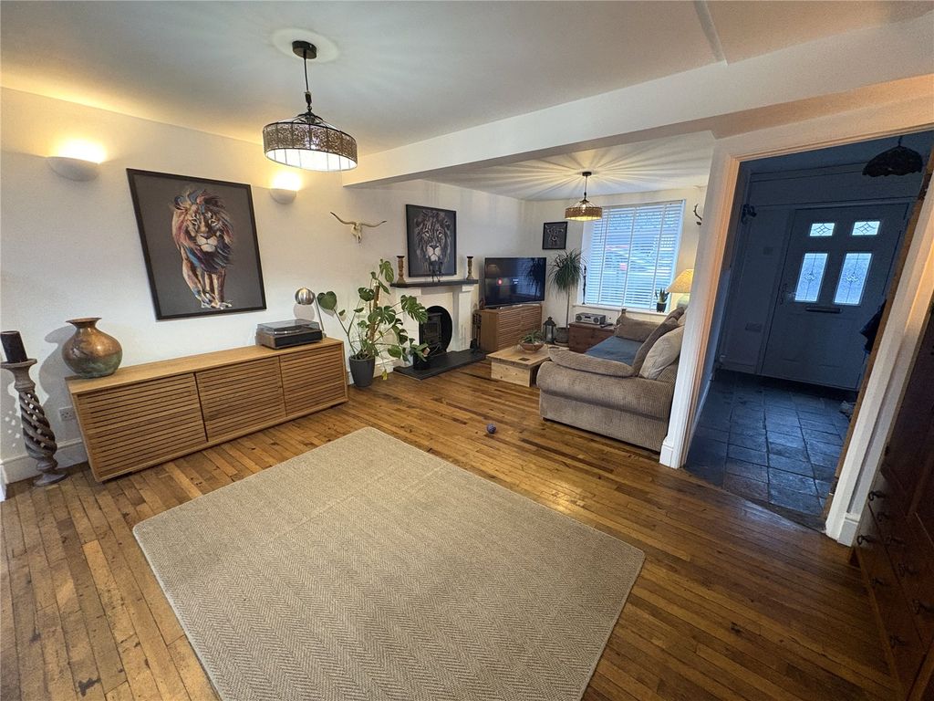 Property photo 2 of 17 Picture No. 03