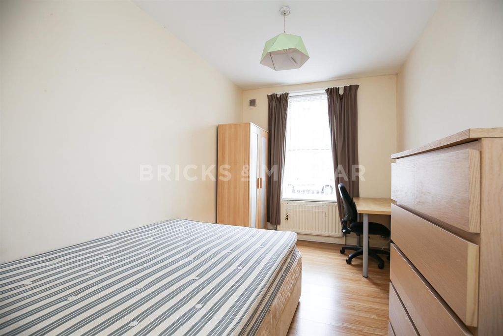 Property photo 3 of 8 Uxdbt-Lexv2G4c0Hs2Utfr3Umuq.Jpg