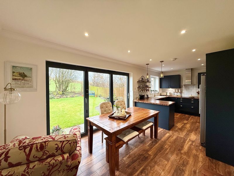 Property photo 2 of 27 Photo 8