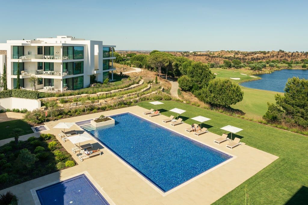 Property photo 2 of 22 Algarve Apartments Pttava476P 2