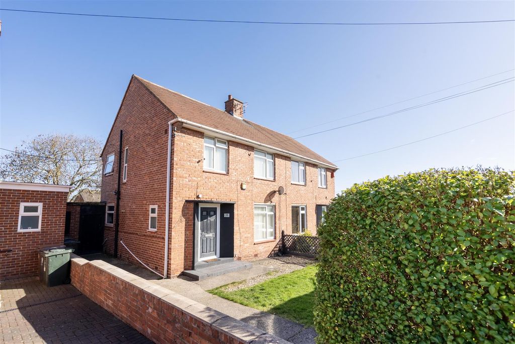 Property photo 1 of 10 External