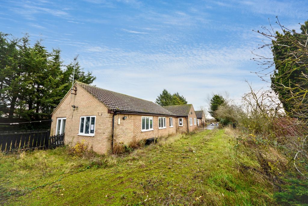 Property photo 1 of 25