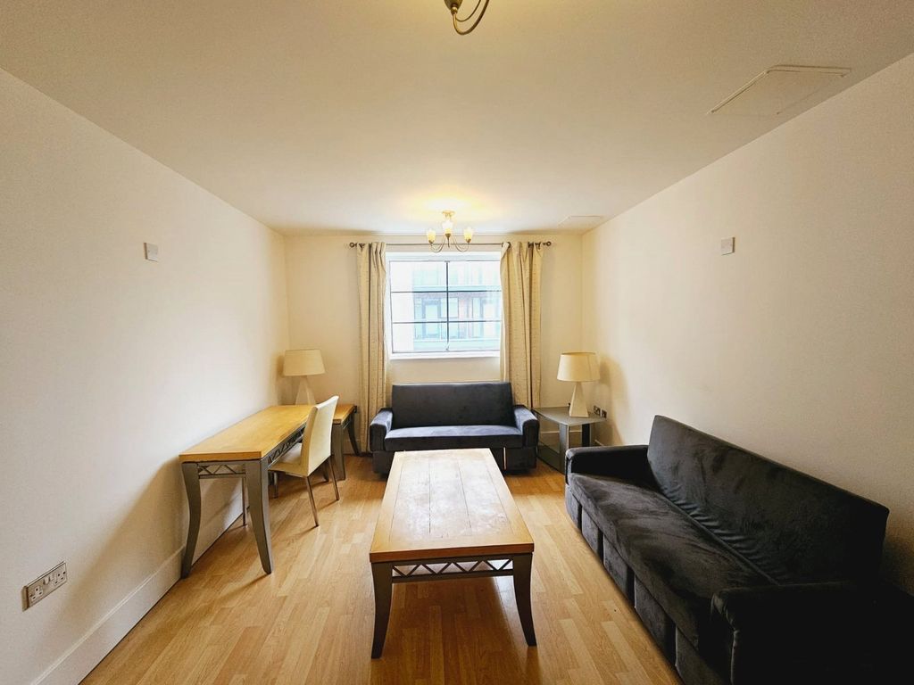 Property photo 3 of 6