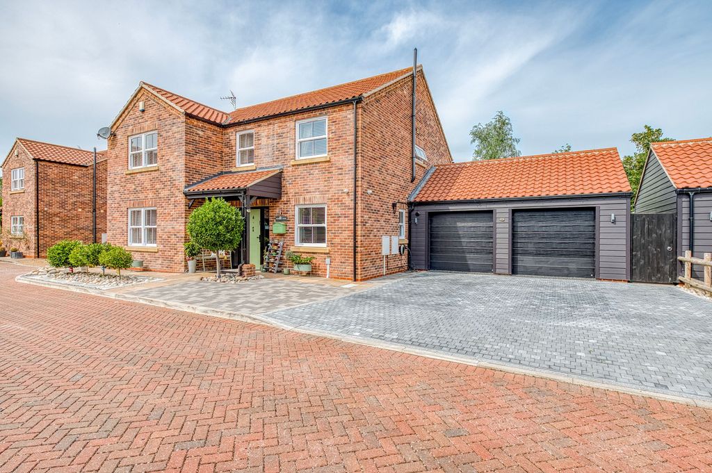 Property photo 1 of 30