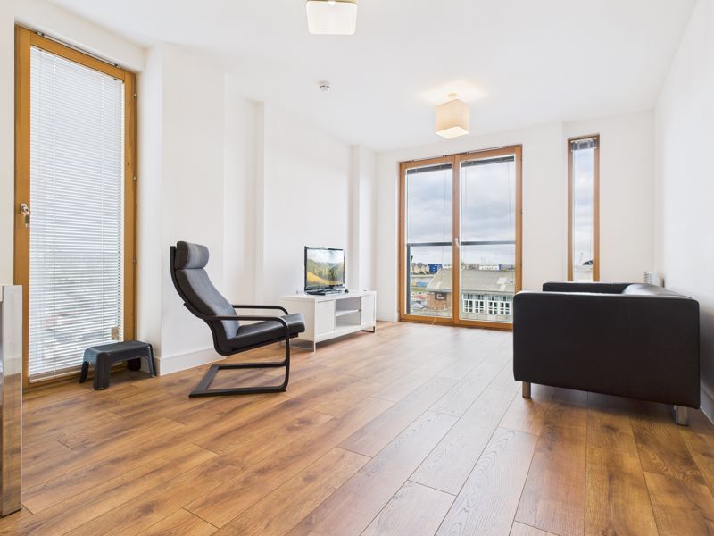 Property photo 1 of 7 Photo 7