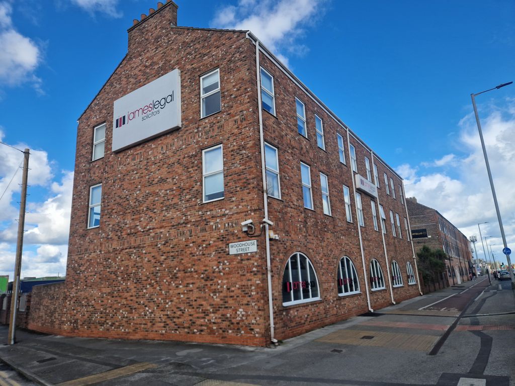 Property photo 1 of 4