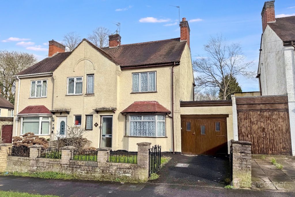 Property photo 1 of 14 4590422