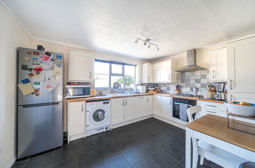 Property photo 3 of 25 1353643-9-68c403A1Db00d