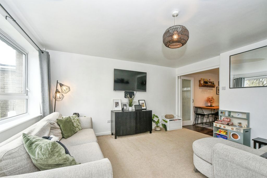 Property photo 3 of 19