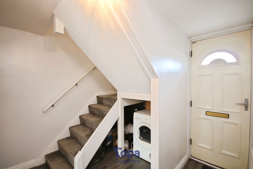Property photo 2 of 18 Bb944Aac-Entrance.Jpg
