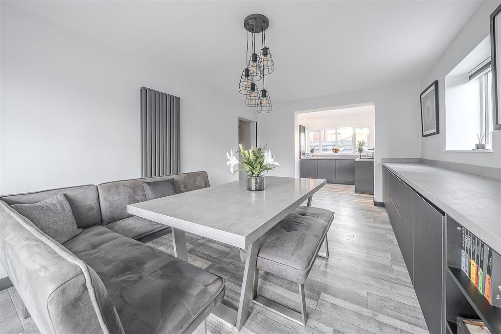 Property photo 3 of 19 Dsc03196-Hdr.Jpg