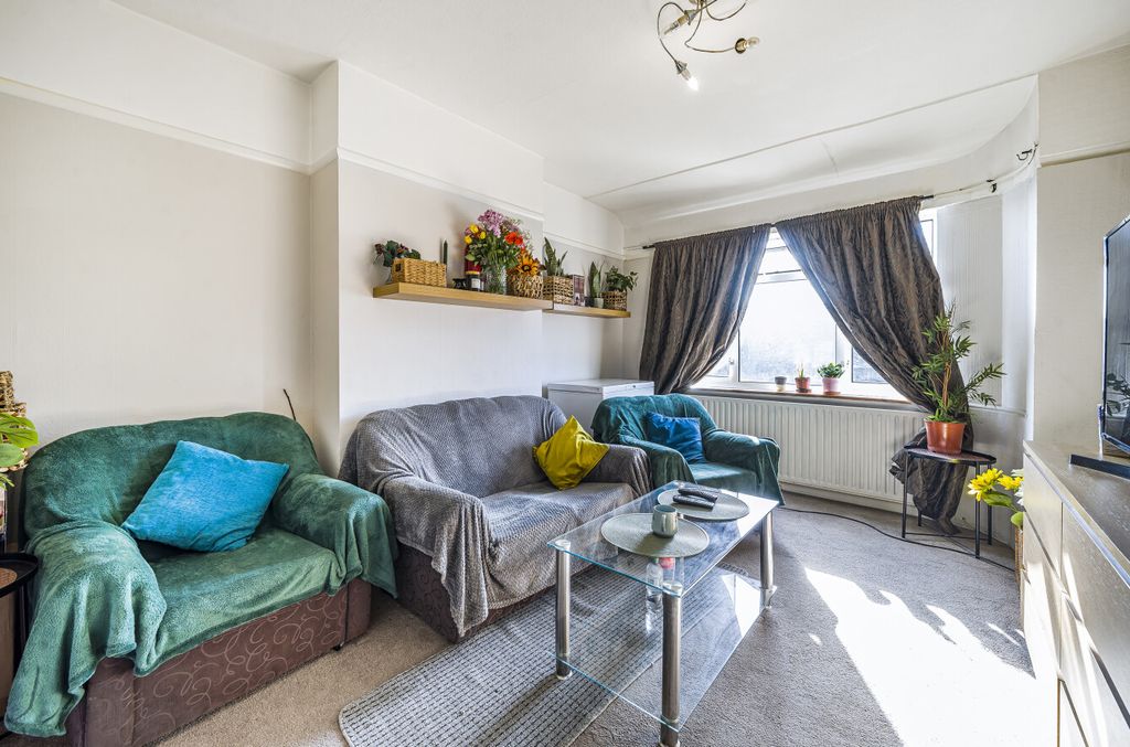 Property photo 3 of 7