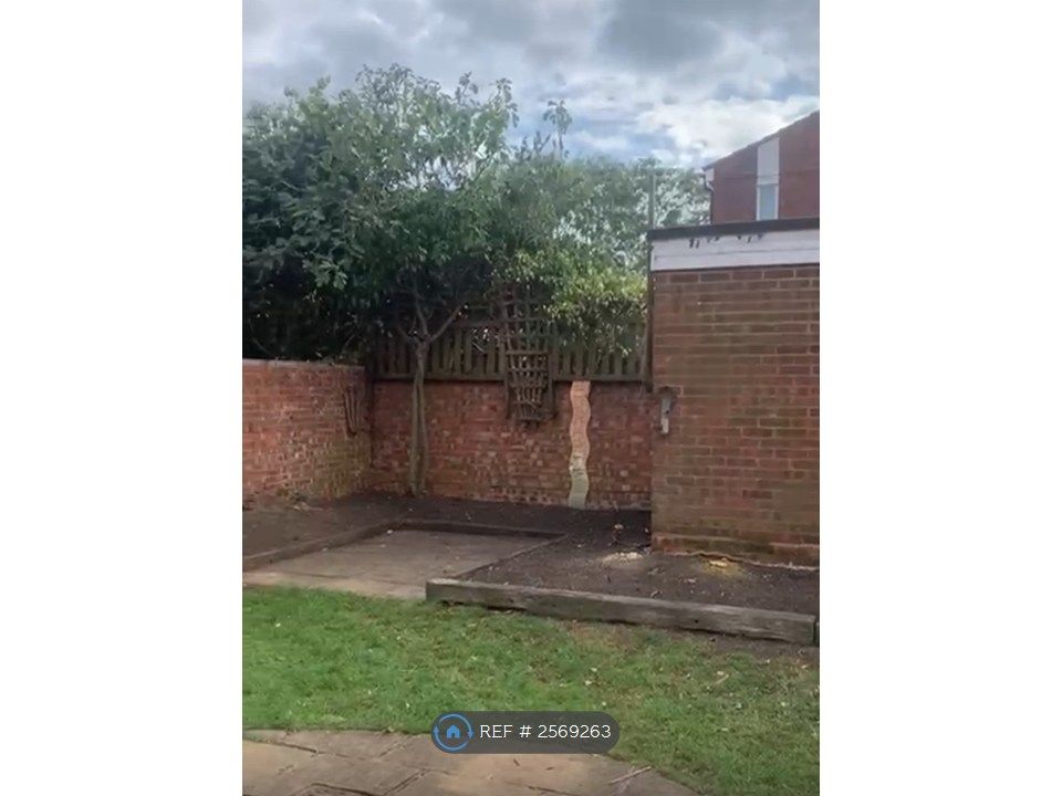 Property photo 3 of 13