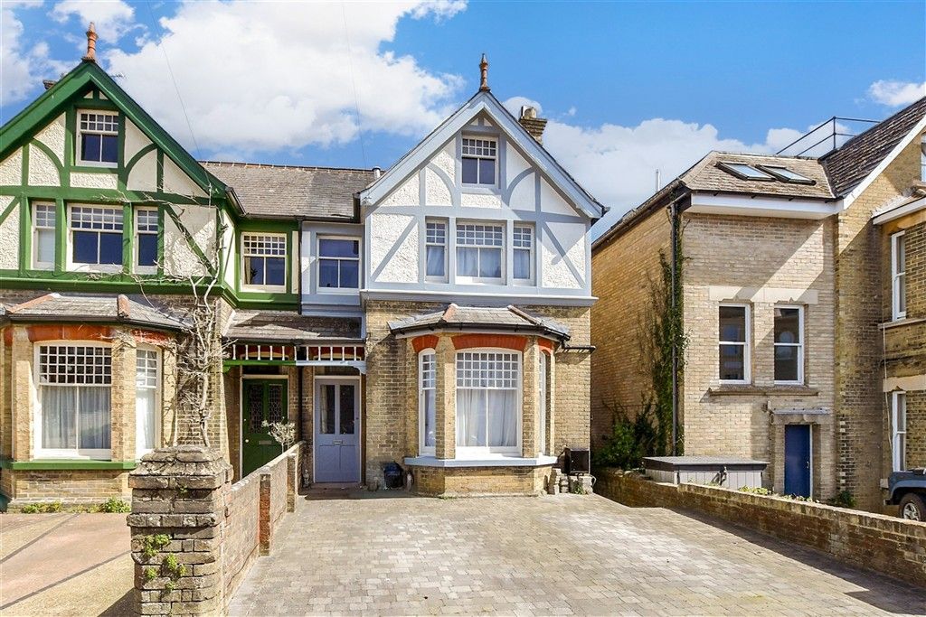 Property photo 1 of 13 External (Web)*