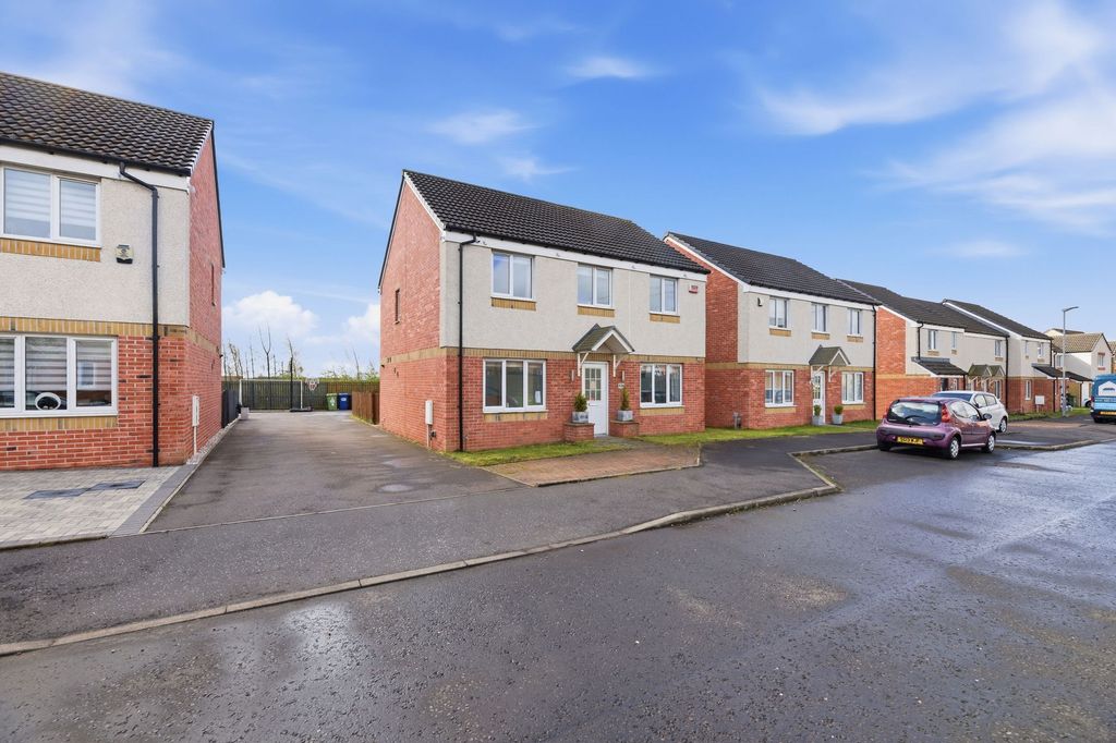 Property photo 1 of 25