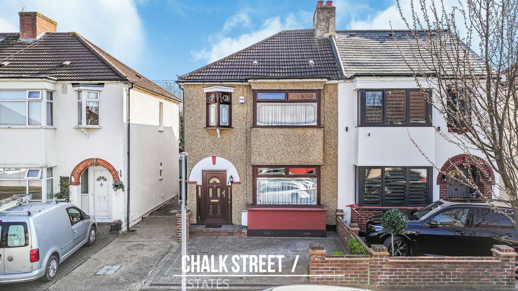 Property photo 1 of 31