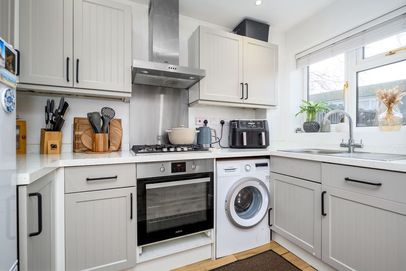 Property photo 2 of 11 Photo 8