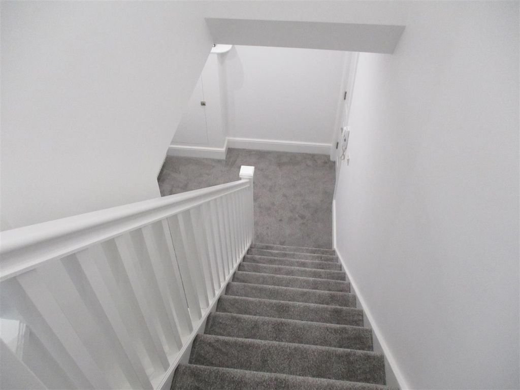 Property photo 3 of 15 Img_1014.Jpg