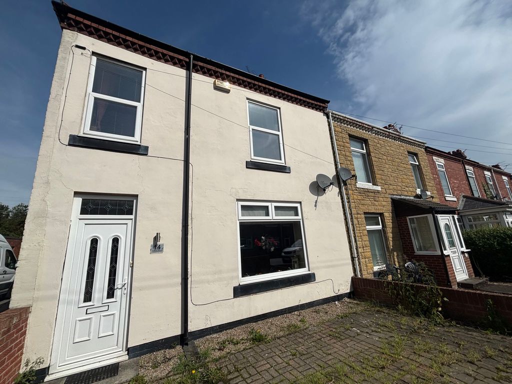 Property photo 1 of 16