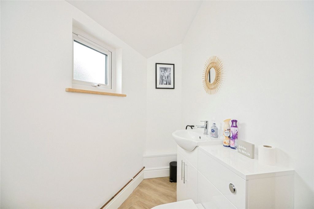 Property photo 3 of 26 Picture No. 06