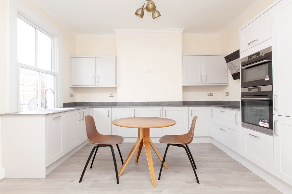 Property photo 1 of 10 Img_6303
