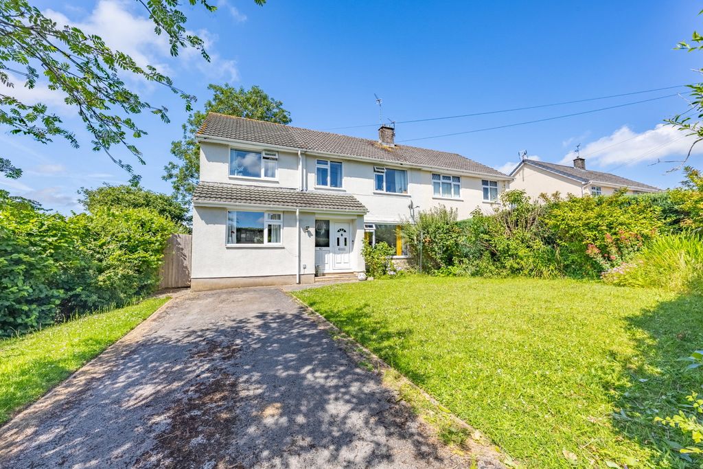 Property photo 1 of 48