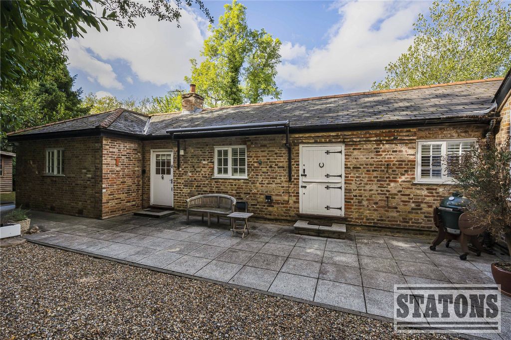 Property photo 1 of 24 Picture No. 15