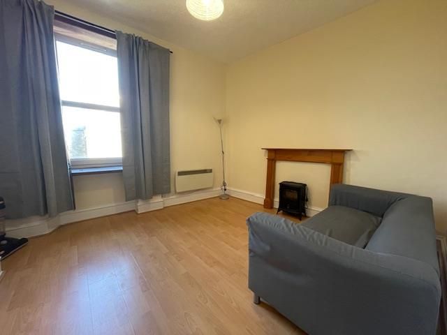 Property photo 1 of 3