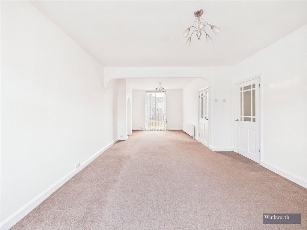 Property photo 3 of 11 Picture No. 02