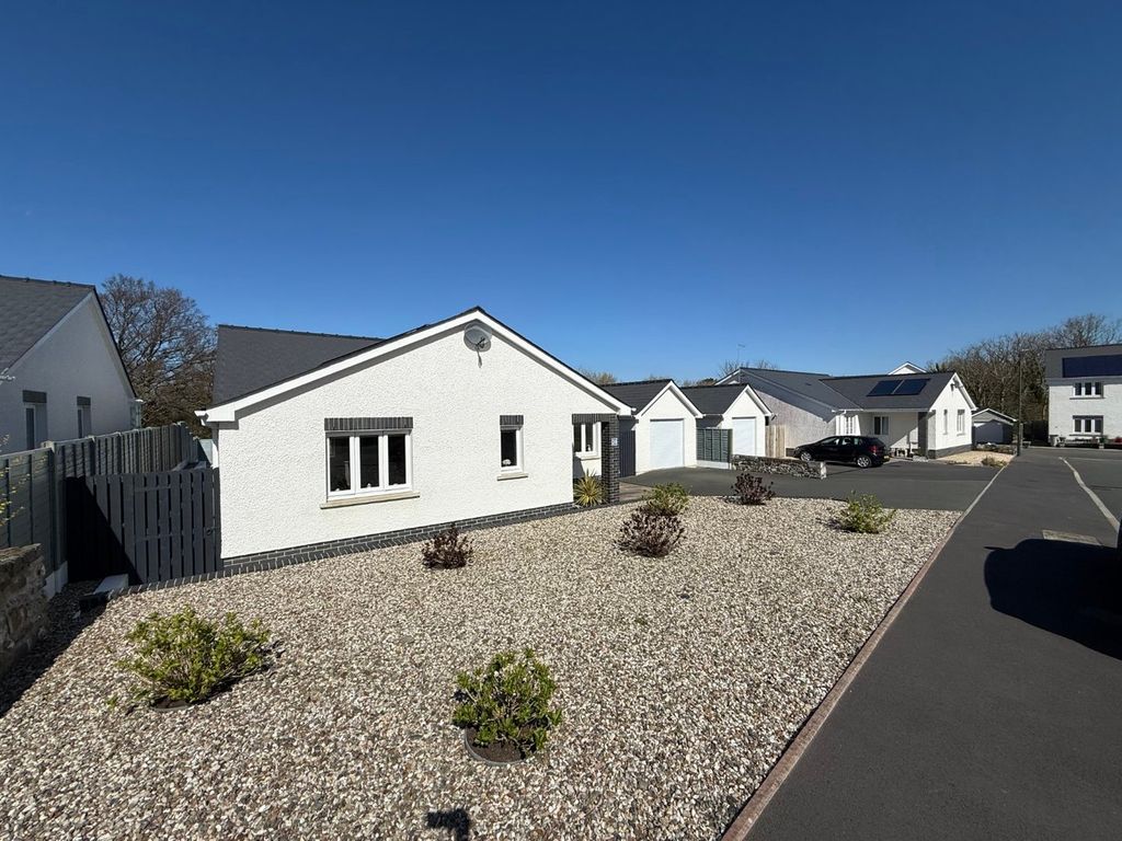 Property photo 2 of 30