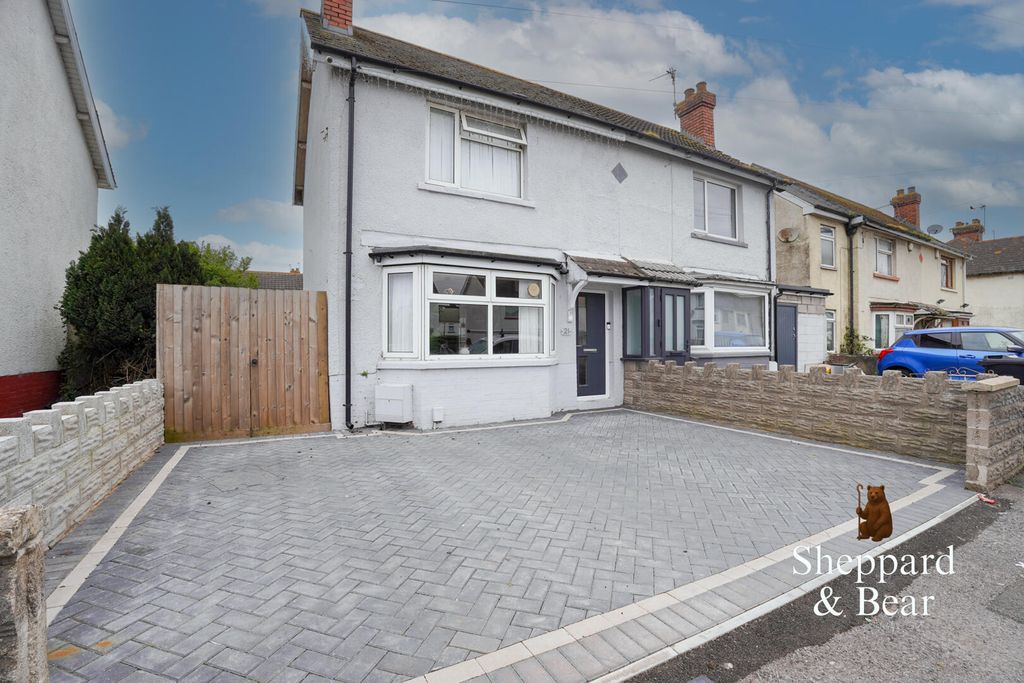 Property photo 3 of 17 Driveway