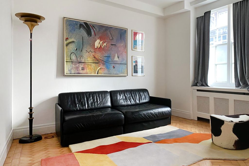 Property photo 3 of 8