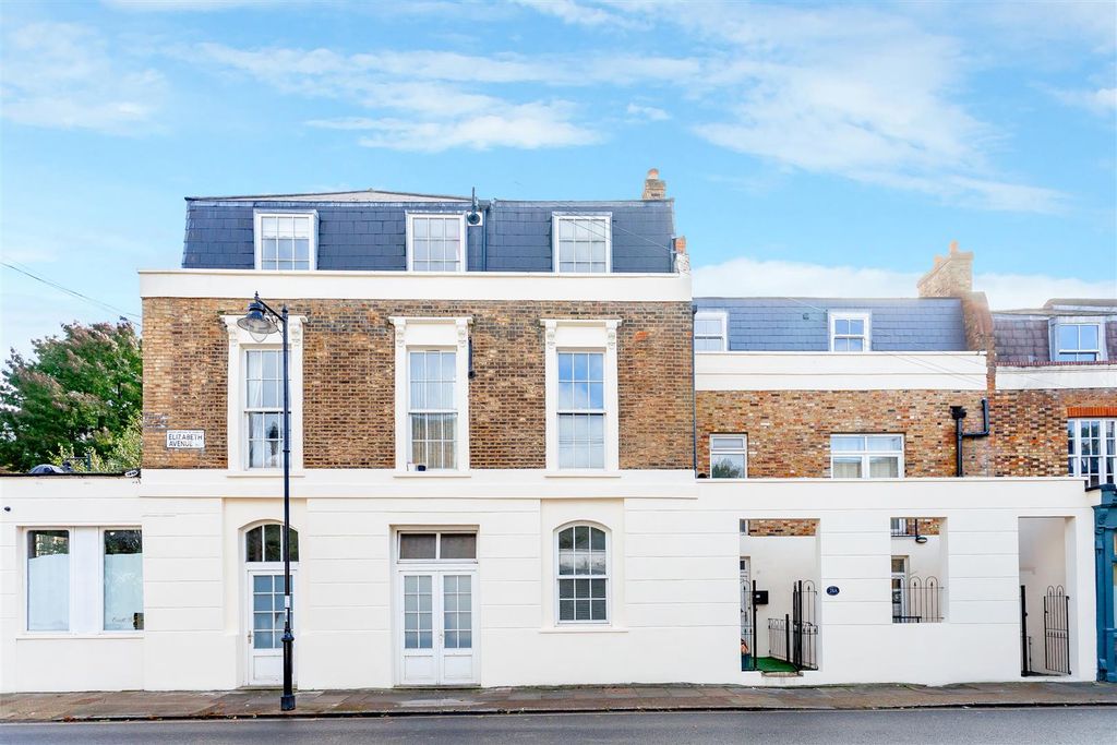 Property photo 2 of 15 Elizabeth Avenue (1).Jpg