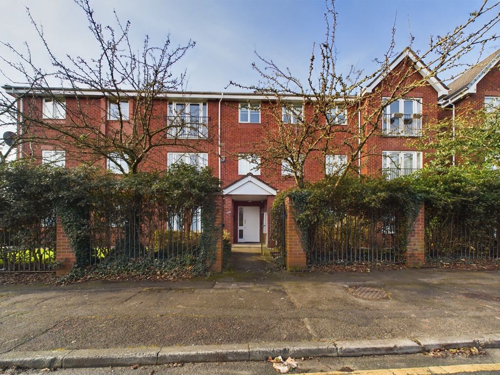 Property photo 1 of 23 Picture No. 10