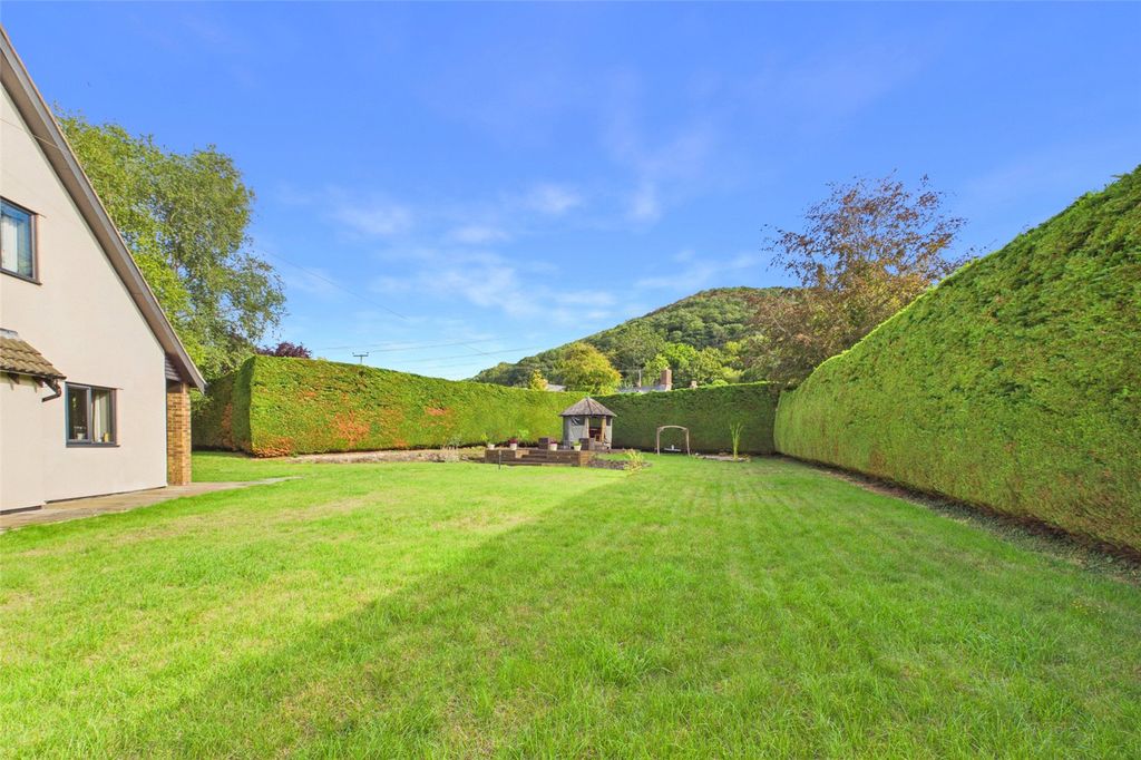 Property photo 3 of 28 Picture No. 15
